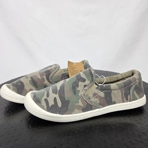 Mad Love Kasandra Slip-On Casual Sneakers Shoe Camouflage Green Size-6 NWT
